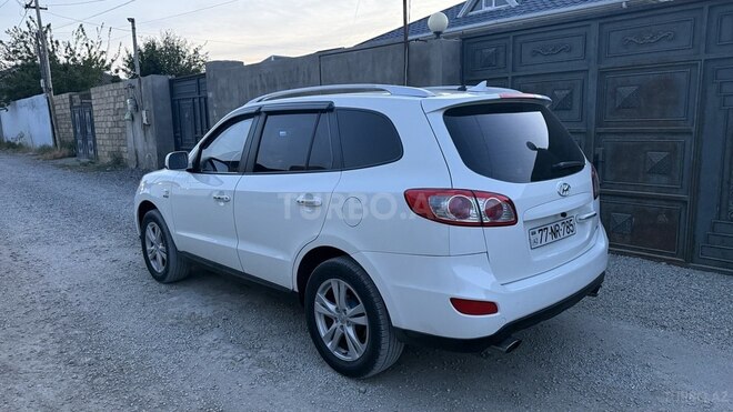 Hyundai Santa Fe-5