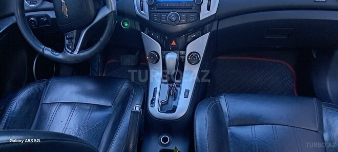 Chevrolet Cruze-8