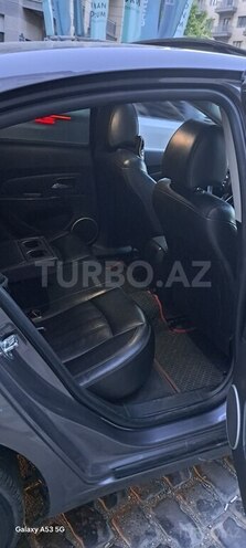 Chevrolet Cruze-10