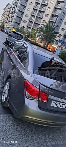 Chevrolet Cruze-13