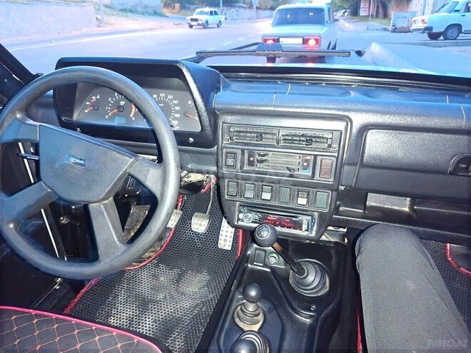 LADA (VAZ) Niva-7