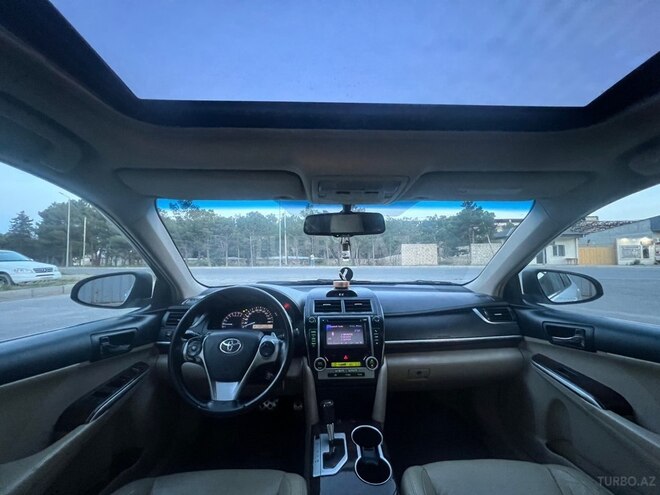 Toyota Camry-17