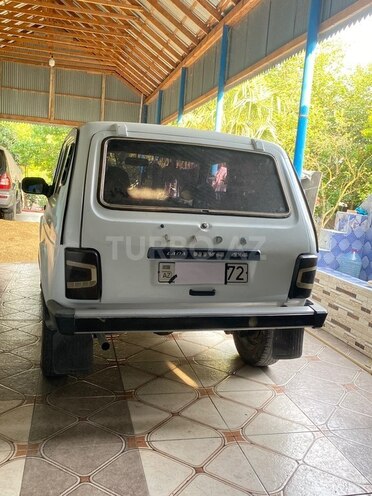 LADA (VAZ) Niva-9
