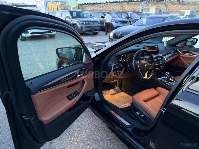 BMW 530-13