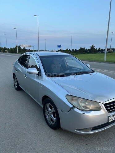 Hyundai Avante-11
