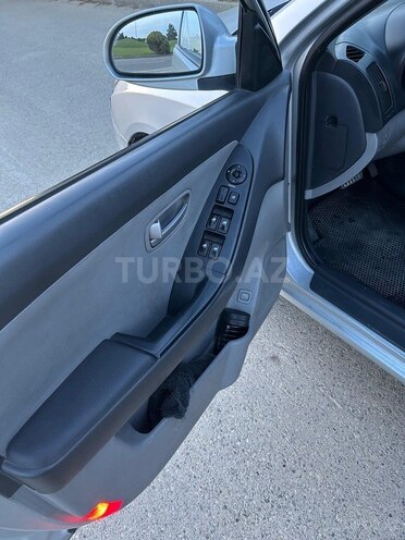 Hyundai Avante-13