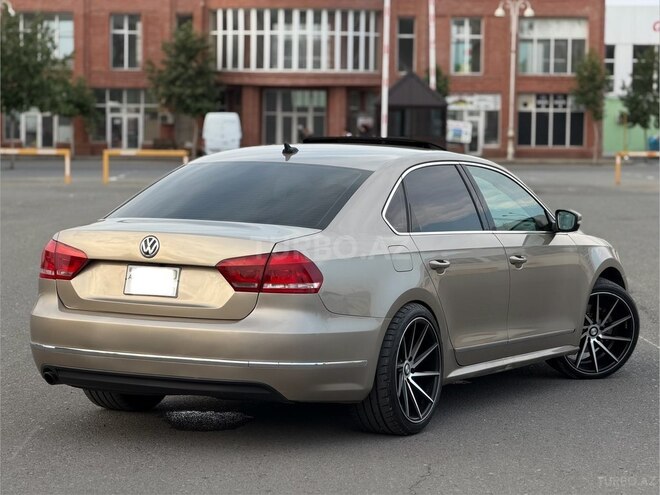 Volkswagen Passat-5