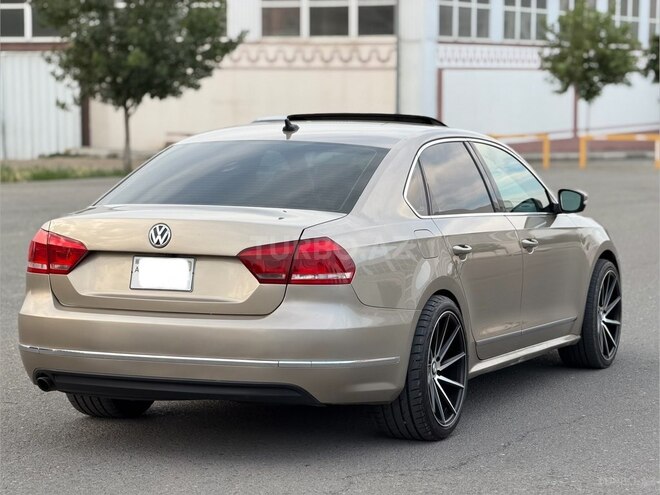 Volkswagen Passat-10