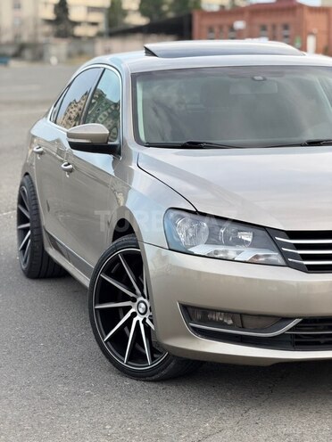 Volkswagen Passat-4