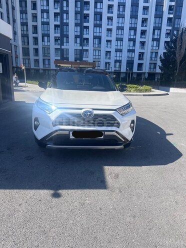 Toyota RAV4-1