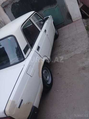 LADA (VAZ) 2107-4