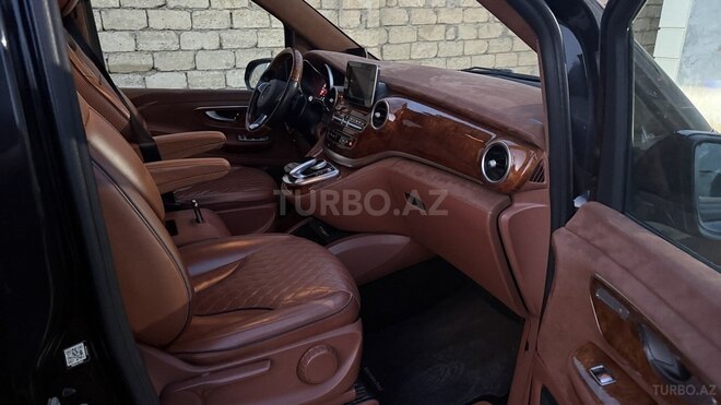 Mercedes Viano-12