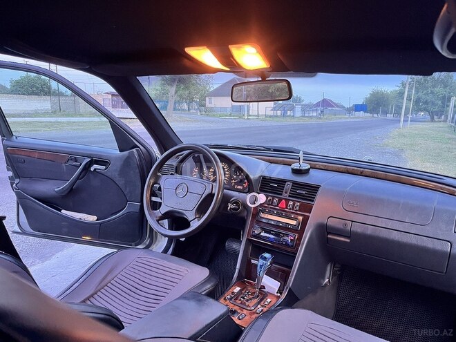 Mercedes C 240-2