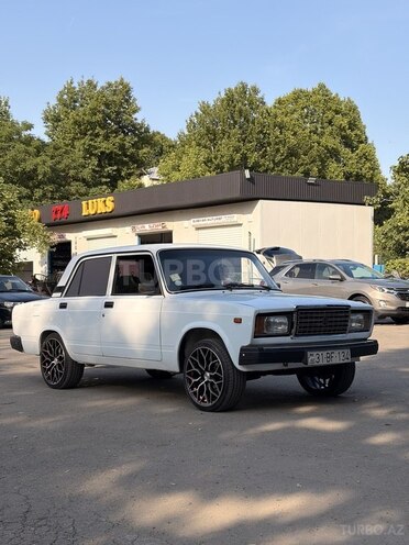 LADA (VAZ) 2107-4