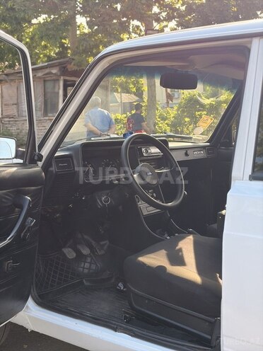 LADA (VAZ) 2107-15