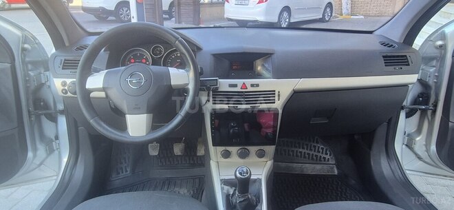 Opel Astra-12
