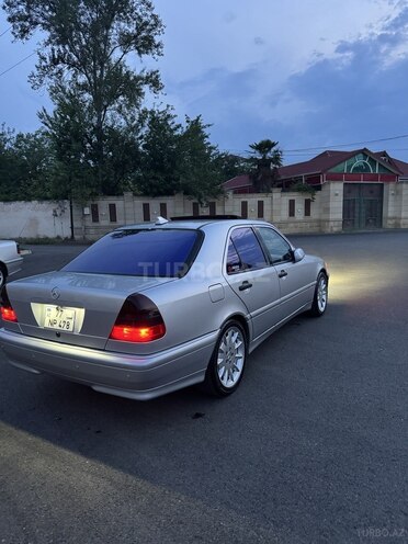 Mercedes C 230-4