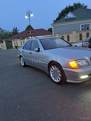 Mercedes C 230-3