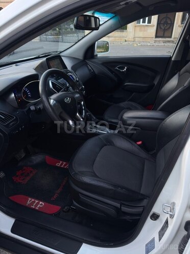 Hyundai ix35-12