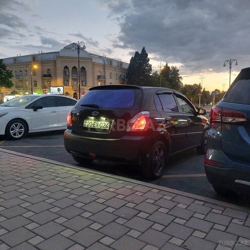 Kia Rio-2