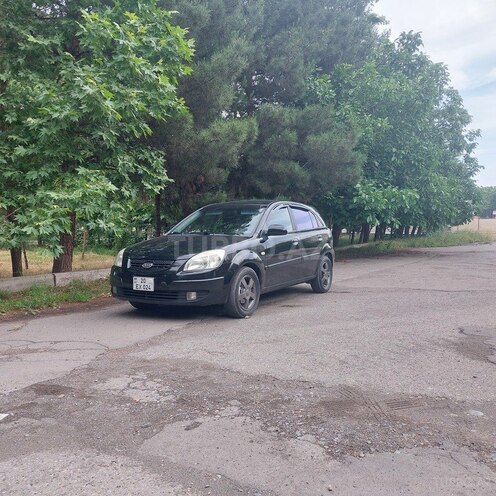 Kia Rio-1