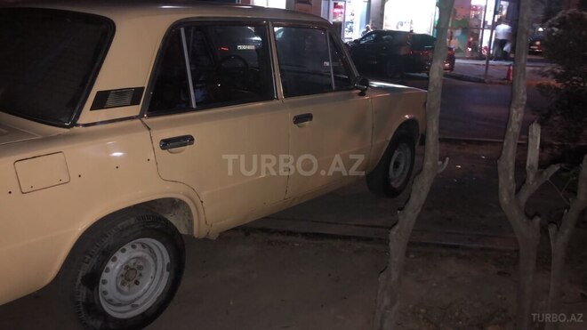 LADA (VAZ) 2106-5