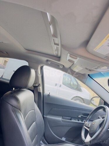 Chevrolet Cruze-8