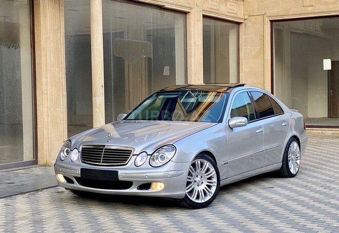 Mercedes E 240-2
