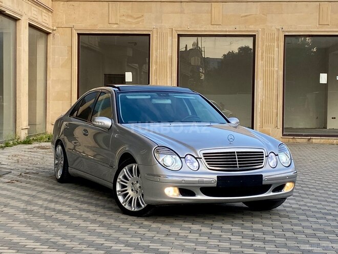 Mercedes E 240-5