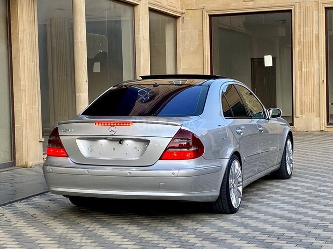 Mercedes E 240-9