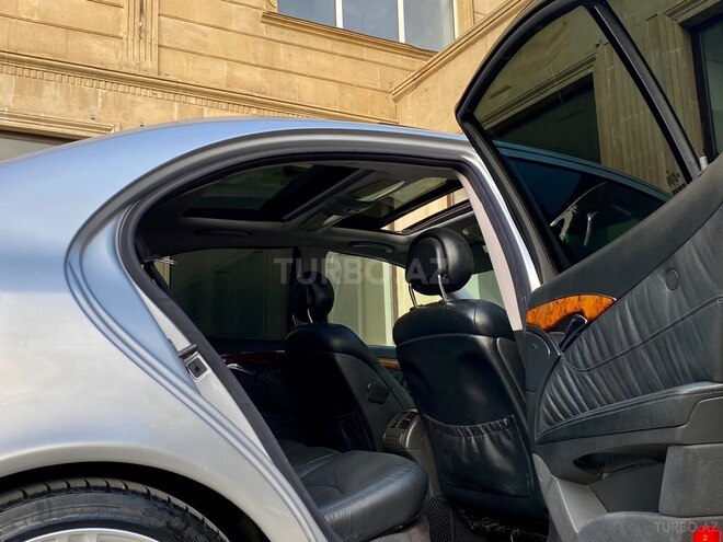 Mercedes E 240-18