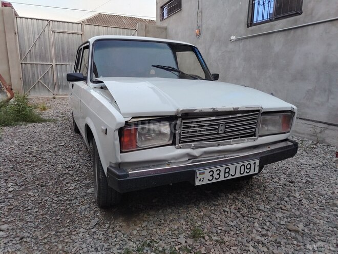 LADA (VAZ) 2107-1