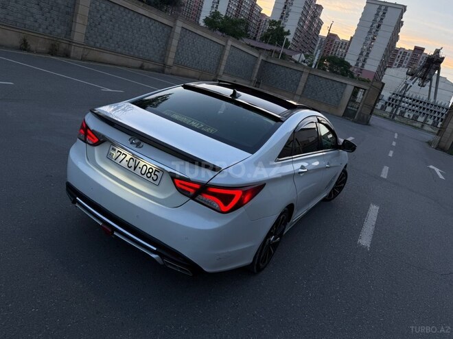 Hyundai Sonata-6