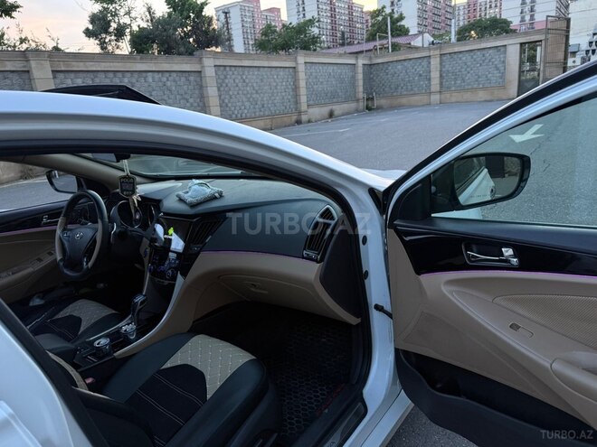 Hyundai Sonata-10