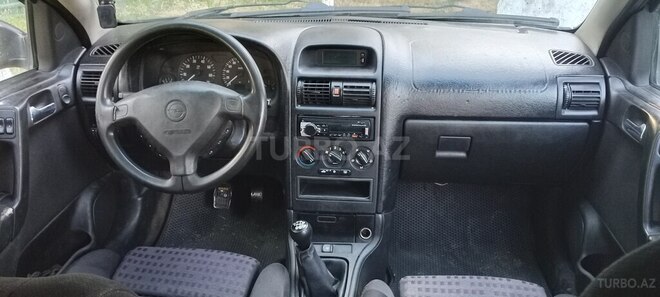 Opel Astra-8
