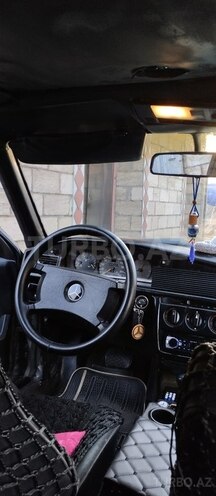 Mercedes 190-4