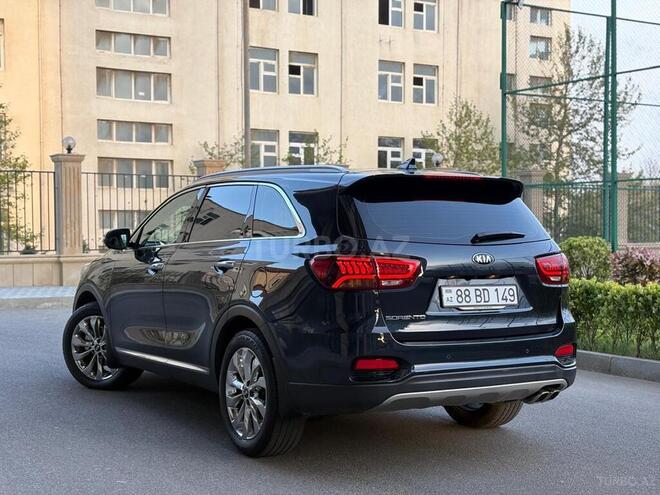 Kia Sorento-34