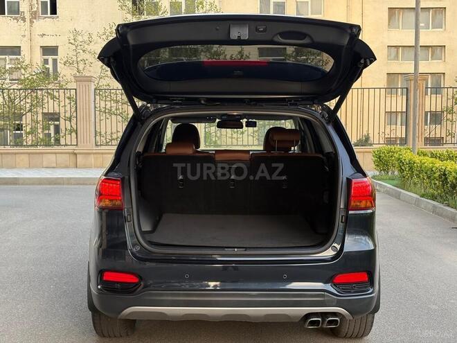 Kia Sorento-31