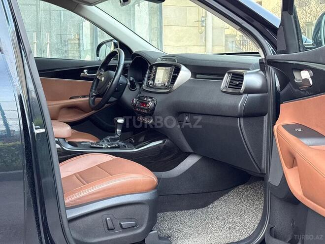 Kia Sorento-24