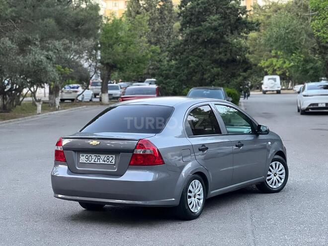 Chevrolet Aveo-4