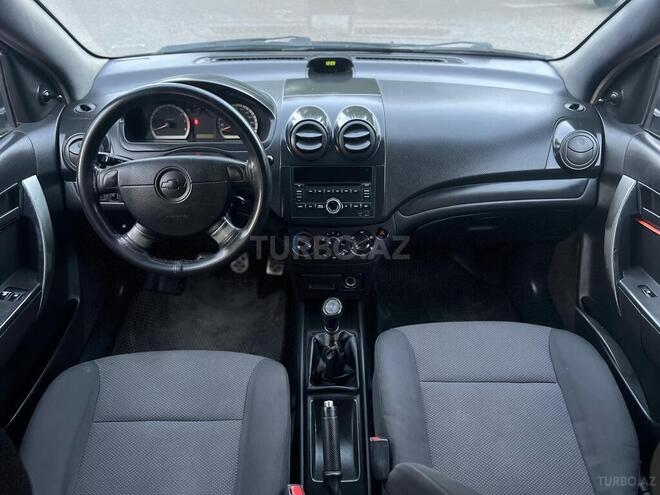 Chevrolet Aveo-7