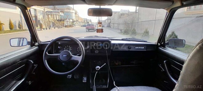 LADA (VAZ) 2107-4