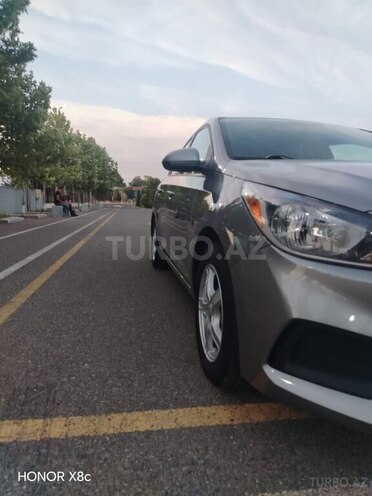 Hyundai Accent-8
