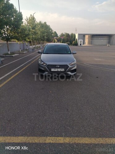 Hyundai Accent-18