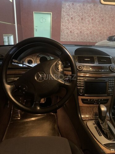 Mercedes E 240-12