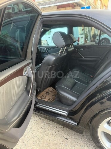 Mercedes E 220-7