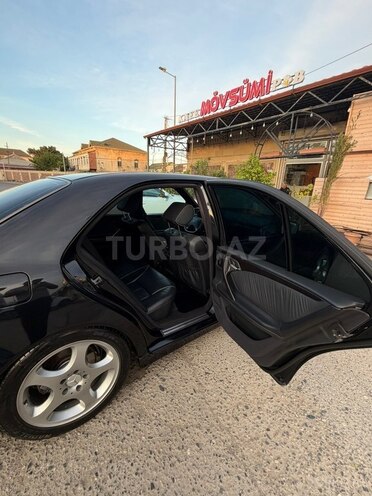 Mercedes E 220-6