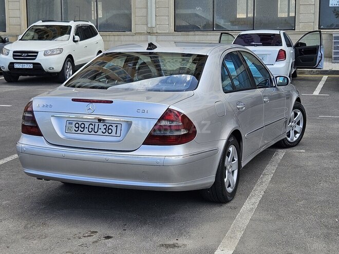 Mercedes E 220-7