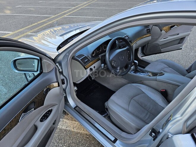 Mercedes E 220-9