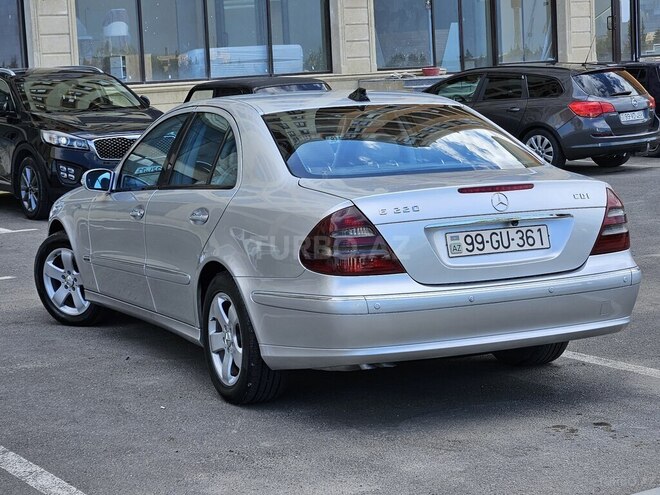 Mercedes E 220-5